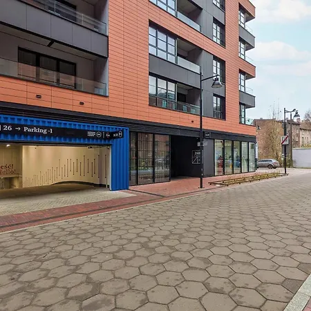 Stylish Pastel With Parking And Balcony In By Renters *