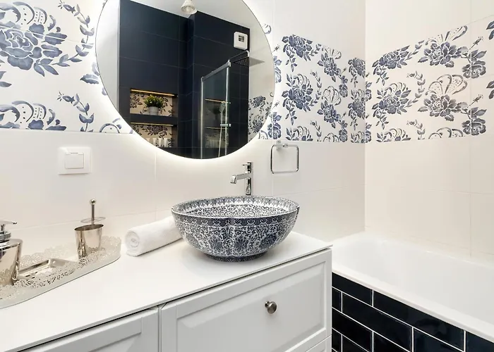 Stylish Pastel With Parking And Balcony In By Renters * 格但斯克