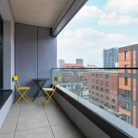 Apartament Stylish Pastel With Parking And Balcony In By Renters